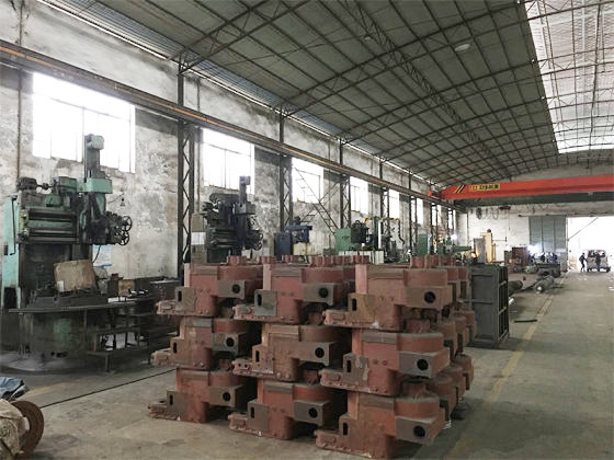 機加(jia)工車間(jiān)